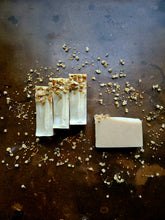 Load image into Gallery viewer, Oatmeal & Bee Pollen Soap