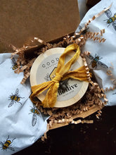 Load image into Gallery viewer, The Hive Handcrafted Candle & Wax Melts