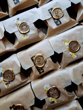 Load image into Gallery viewer, Raw Honey & Milk Handcrafted Soap