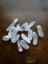 Load image into Gallery viewer, Clear Quartz Points